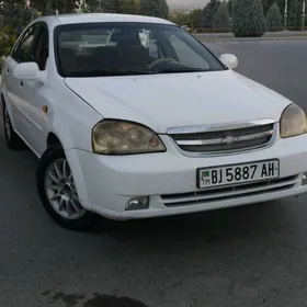 Daewoo Lacetti 2004