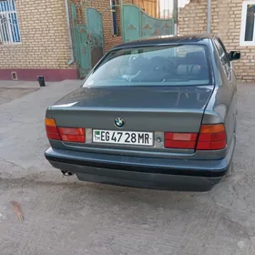 BMW 525 1989