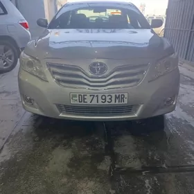 Toyota Camry 2011