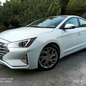 Hyundai Elantra 2020