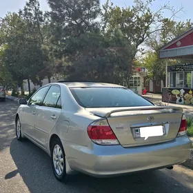 Toyota Camry 2004