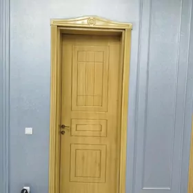 двери