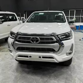 Toyota Hilux 2021