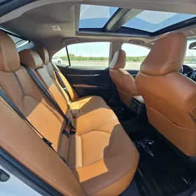 Toyota Camry 2023