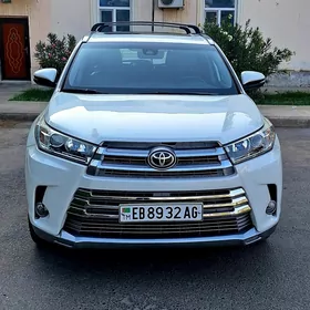Toyota Highlander 2018