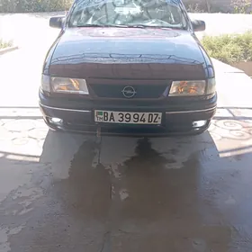 Opel Vectra 1992