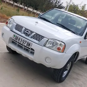 Nissan Navara 2011