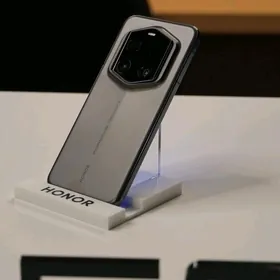 Honor Magic 7 Porsche Design