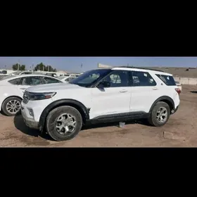 Ford Explorer 2022
