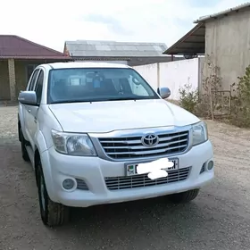 Toyota Hilux 2012