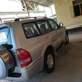 Mitsubishi Pajero 2006