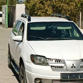 Mitsubishi Outlander 2006