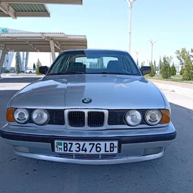BMW 320 1990