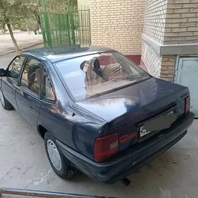 Opel Vectra 1992
