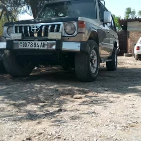 Mitsubishi Pajero 1991
