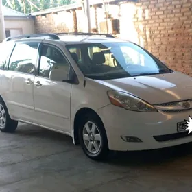 Toyota Sienna 2009