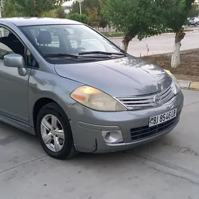 Nissan Versa 2010