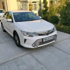 Toyota Camry 2016