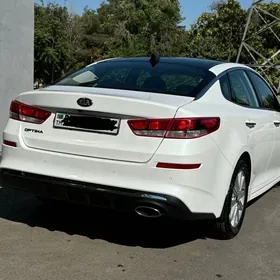 Kia Optima 2018