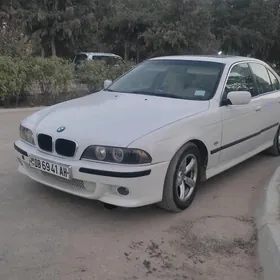 BMW E39 2002