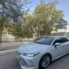 Toyota Avalon 2019