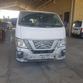Nissan Urvan 2021
