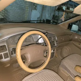 Toyota Sienna 1998