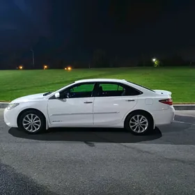 Toyota Camry 2016