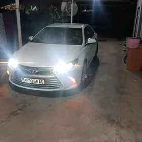 Toyota Camry 2016