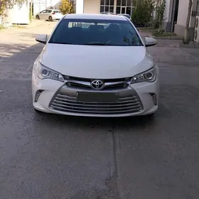 Toyota Camry 2016