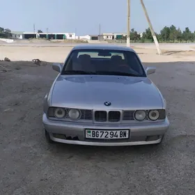 BMW 525 1989