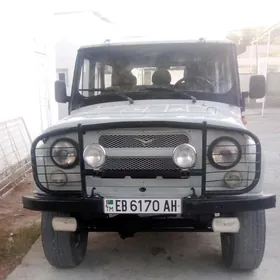 UAZ 469 2002