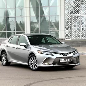 Toyota Camry 2020
