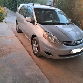 Toyota Sienna 2007