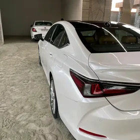 Lexus ES 350 2020