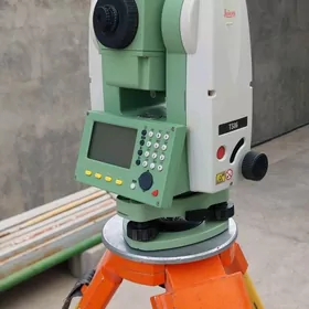 Leica distomat 06