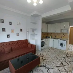 Arenda Mir2 2komnat ewro