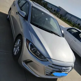 Hyundai Elantra 2018