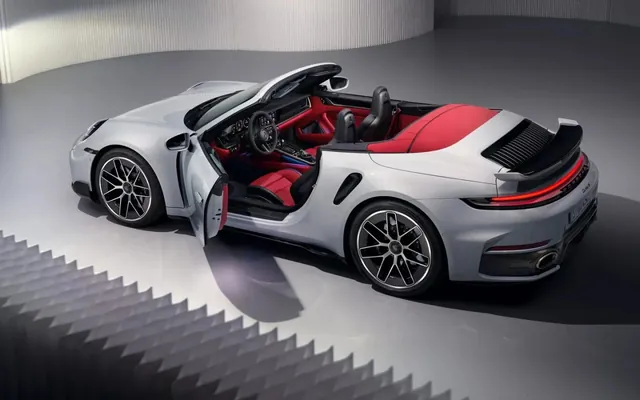 Porsche taryhda iň kuwwatly 911 Turbo S sportkaryny hödürledi