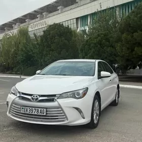 Toyota Camry 2017