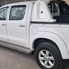 Toyota Hilux 2011