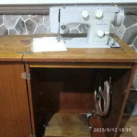 швейная машинка чайка