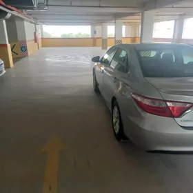 Toyota Camry 2015