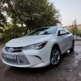 Toyota Camry 2016