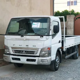 Mitsubishi Canter 2025