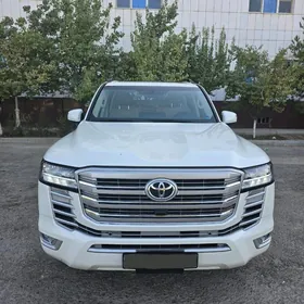 Toyota Land Cruiser 2023