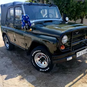 UAZ 469 2000