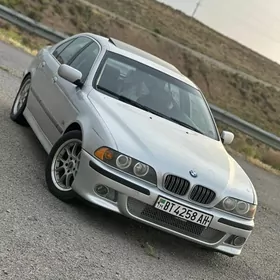 BMW E39 2001