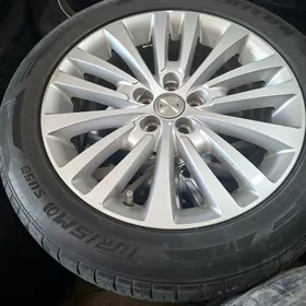 Corolla R17 Limited