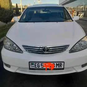 Toyota Camry 2004